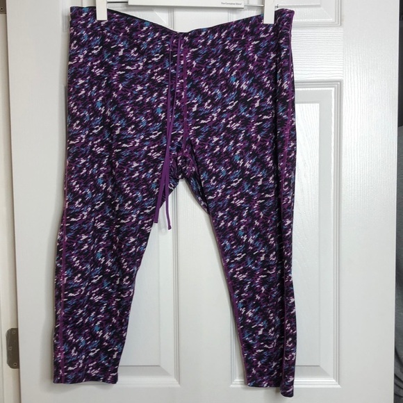 Nike Dri Fit Purple Blue Capris Work Out Athletic 1X Zipper Pocket Plus Size - Picture 1 of 4